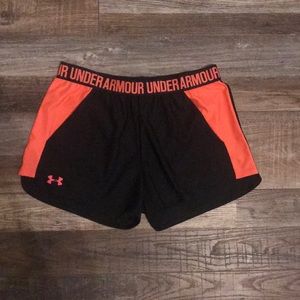 salmon & black Under Armor shorts